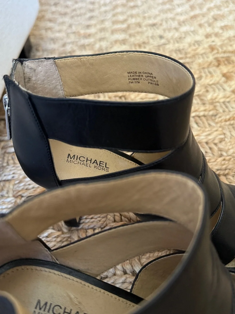 Michael Kors Black Leather Strappy Sandal Heels 7M / 37M